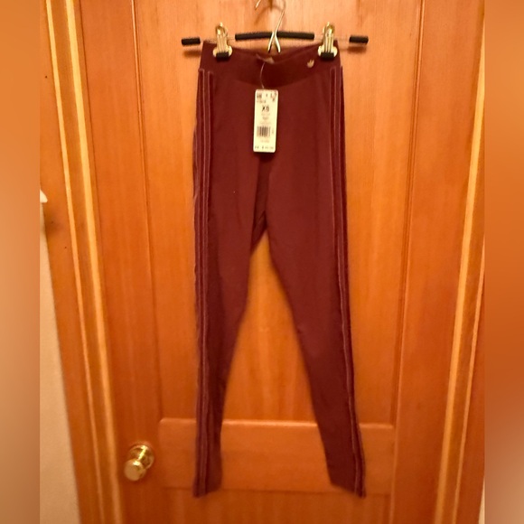 Adidas NWT Velvet Striped Leggings - Picture 4 of 8